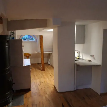 Stylish Attic Apartement In The Town Centre Apartmán
